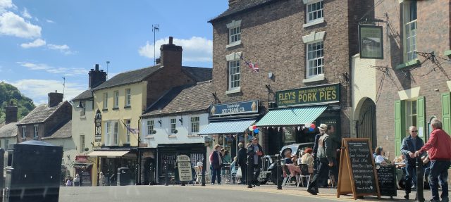 Ironbridge, Ironbridge WW2 event, Vintage Event, Vintage Day Out, Vintage Style, Vintage Clothing, Vintage Repro, Lady V London, Vintage Millinery, Vintage Seams, Ruby Shoos, Seamed Stockings, Plus Size Adventures, Plus Size Vintage, Plus Size Events, Theodore, Travels with Theodore, Ironbridge Weekend