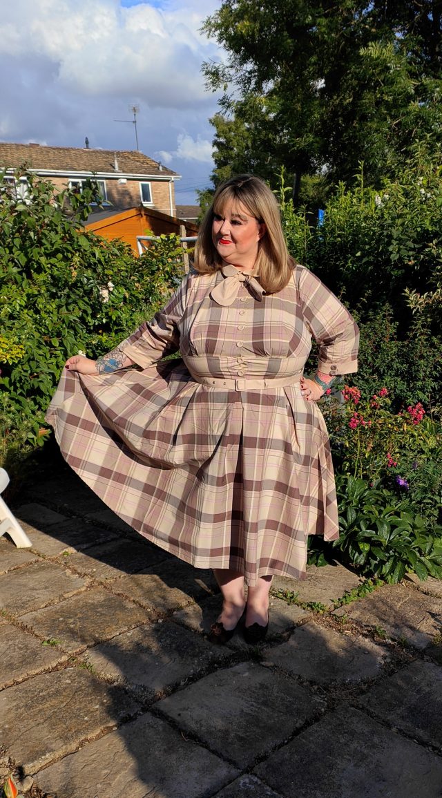 misscandyfloss, misscandyflossdress, plussizefashion, plussizevintage, vintagestyle, vintagehair, vintagehat, vintagemillinery, plussizeretrovintage, fortiesstyle, hatsofinstagram, hatlover, millinerymadness, plussizemodel, plussizeforties