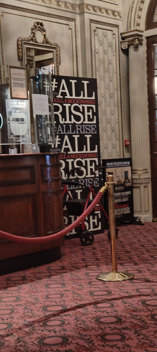 To Kill A Mockingbird, Harper Lee, Go Set A Watchman, American Classic, Literature, English Literature Exam, West End, West End Theatre, Gielgud Theatre, Matthew Modine, Atticus Finch, Jem Finch, Scout Finch, Calpurnia, Theatre Trip, Plus Size Adventures, Plus Size Days Out, Theatre Night