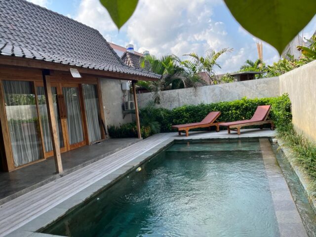 Bali, Singapore, Balinese Adventure, Plus Size Adventure, Plus Size Travel, Plus Size Travelling, Plus Size Holidays, Travels with a Wheelchair, Wheelchair User, Wheelchair Friendly, Wheelchair travel, Travel Adventures, New Friends, New Beginnings, Bali Sites, Bali Tourism, Canggu, Ubud